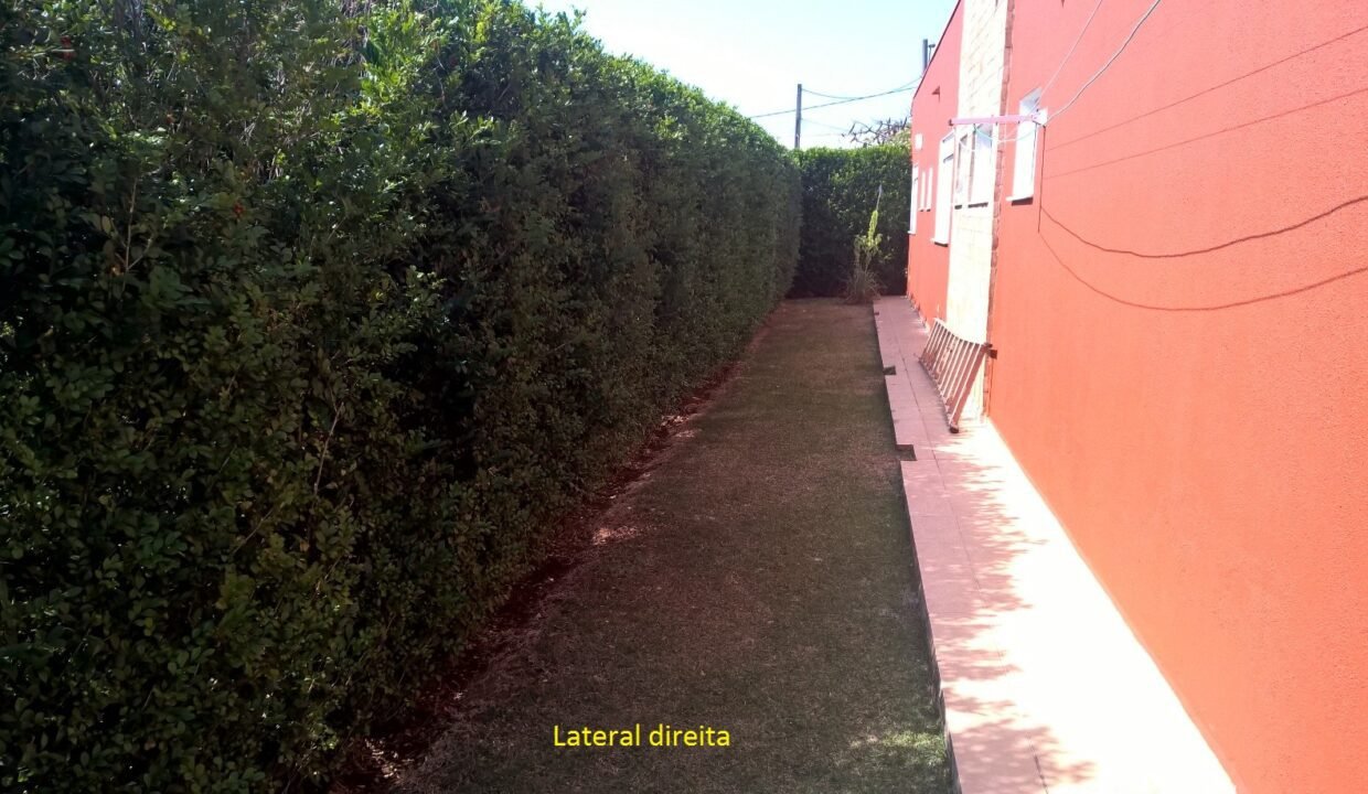 18 Lateral direita