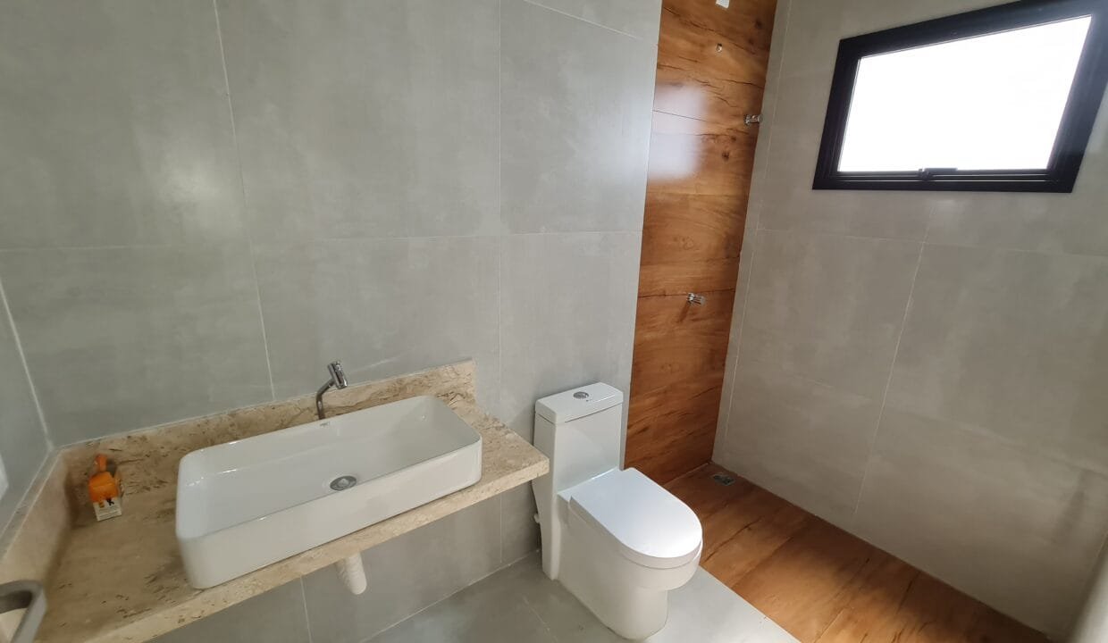 Casa recém construída à venda em Itupeva 14