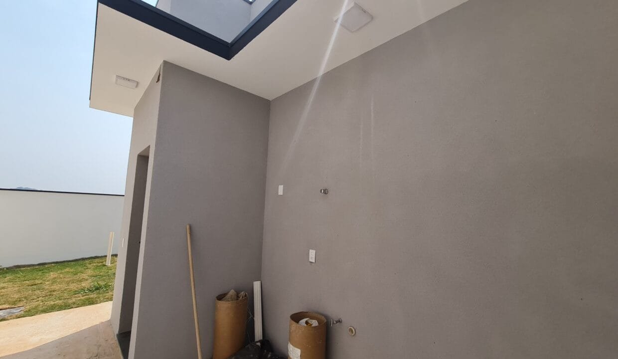 Casa recém construída à venda em Itupeva 17