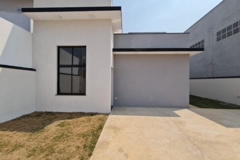 Casa recém construída à venda em Itupeva 2