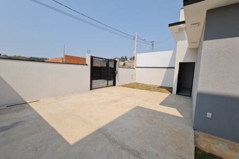 Casa recém construída à venda em Itupeva 4